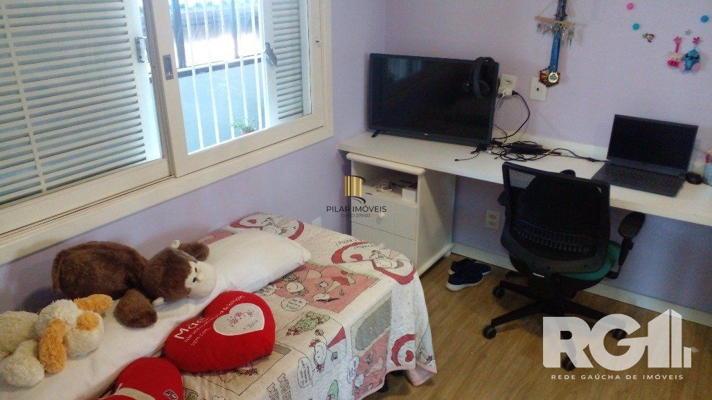 Casa 3 dormitórios no bairro Sarandi