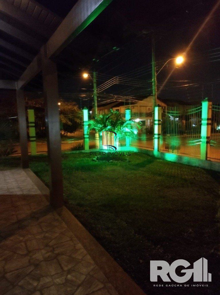Casa 4 dormitórios no bairro Parque Santa Fé
