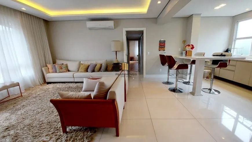 Cobertura com 3 quartos, 235² privativos,  e elevador, na Rua Coronel Bordini,  Moinhos de Vento