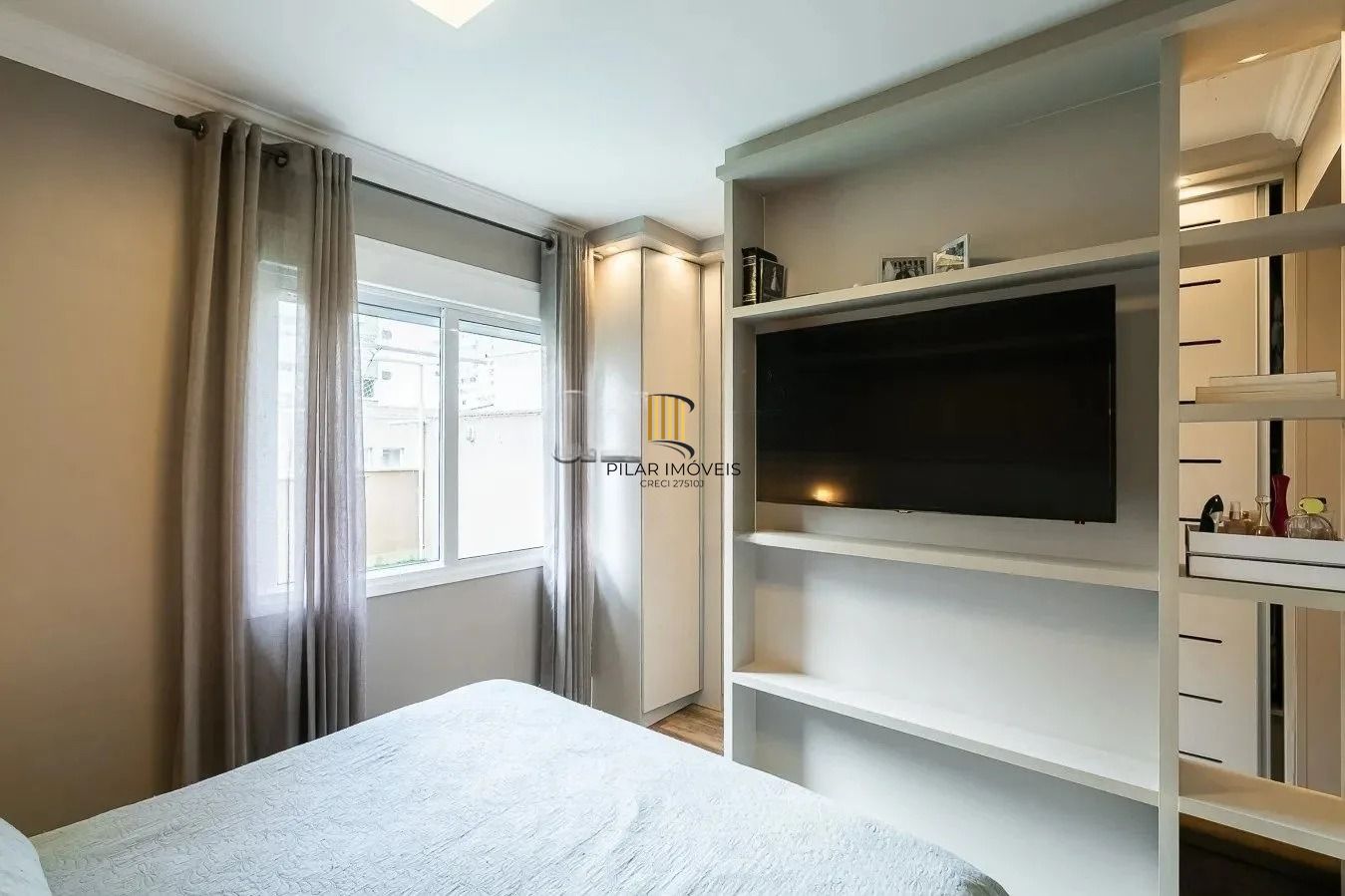 Apartamento Garden com 178,5m², PORTEIRA FECHADA, 3 quartos, 1 suíte, vaga dupla, no bairro Santana em Porto Alegre