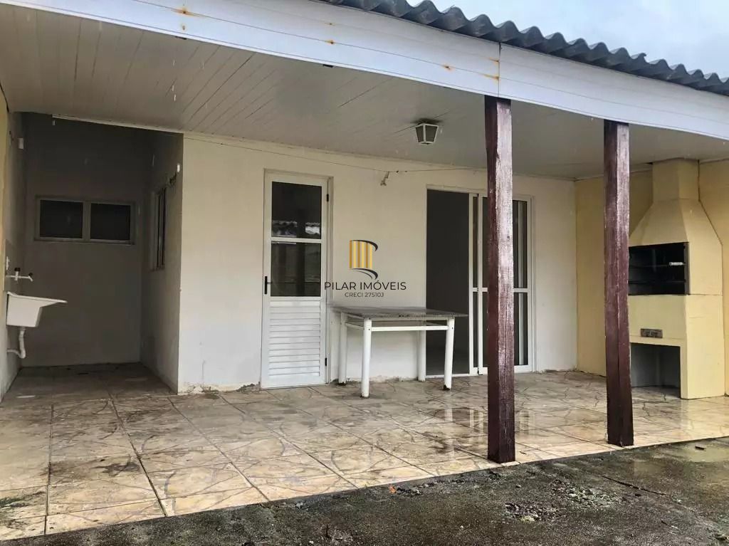 Casa em Condomínio com 2 dormitórios, suíte e 2 vagas, infraestrutura completa.