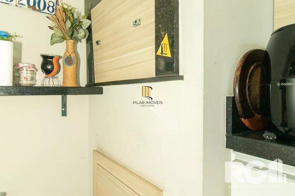 Apartamento com lareira,  2 dorm  Residencial Paris-  Rua: Engenheiro Arnaldo Gladoch  - São Sebastião
