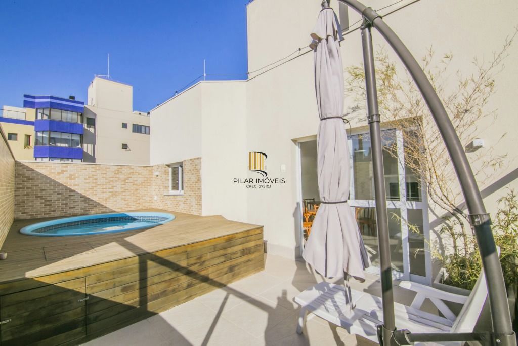 Apartamento 1 Dormitório com Vaga no Petrópolis