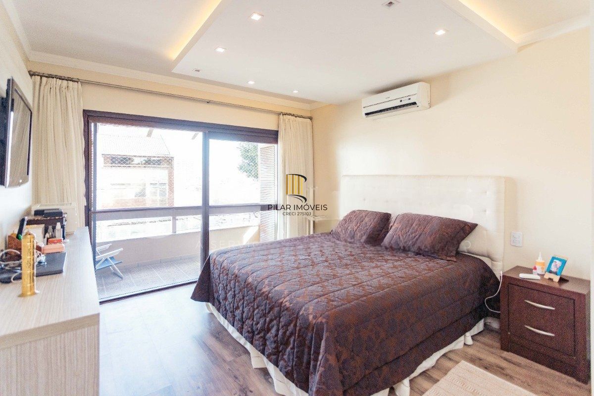 Casa semi-mobiliada com 3 suítes e amplo salão de festas no Cristo Redentor