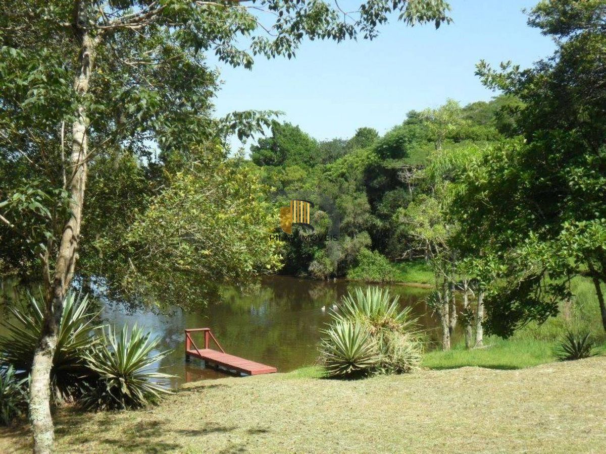 Terreno em condomínio fechado com açude, 2467m²