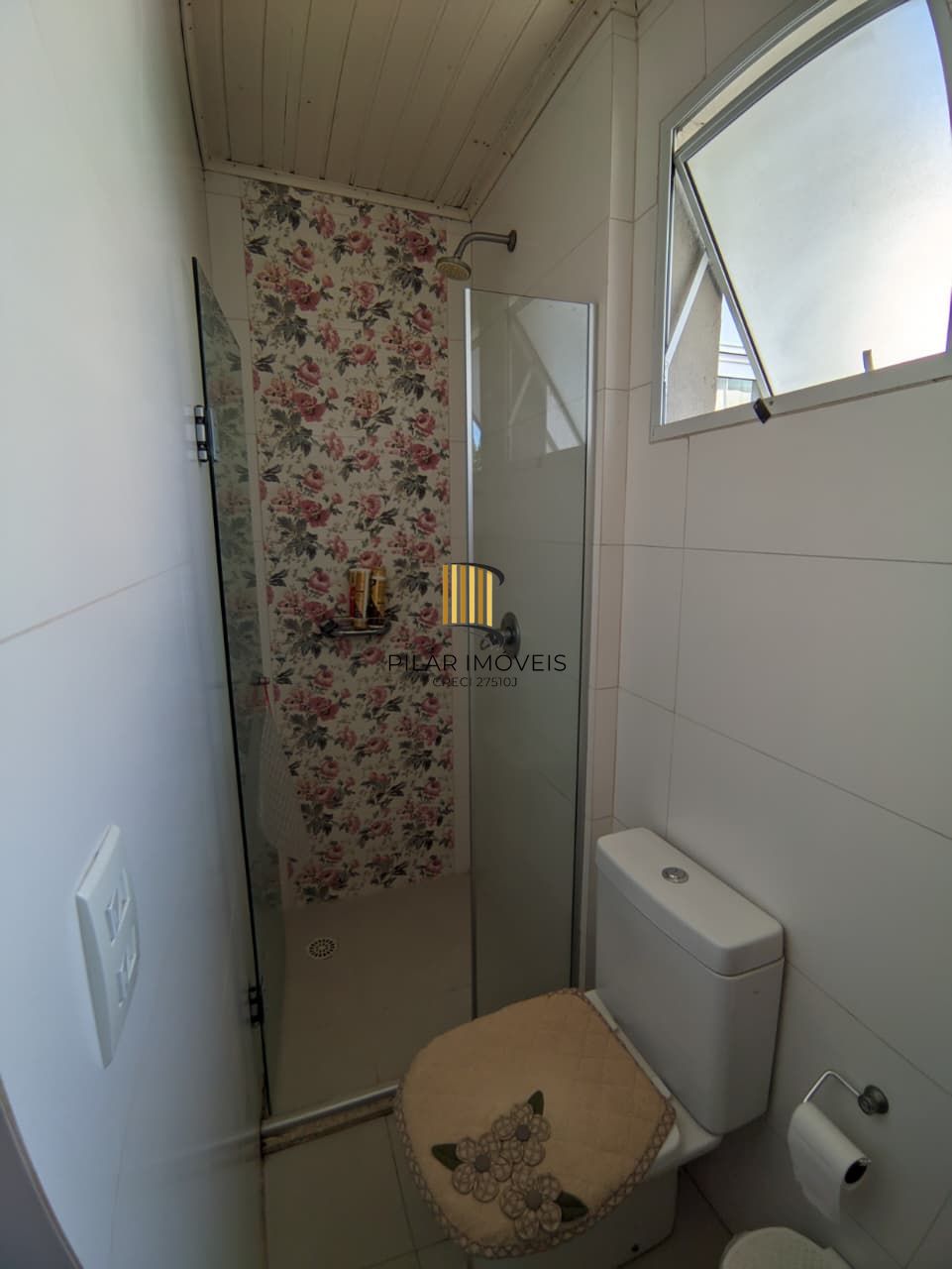 Casa com 3  Dormitórios, sacada e churrasqueira, no Bairro São João