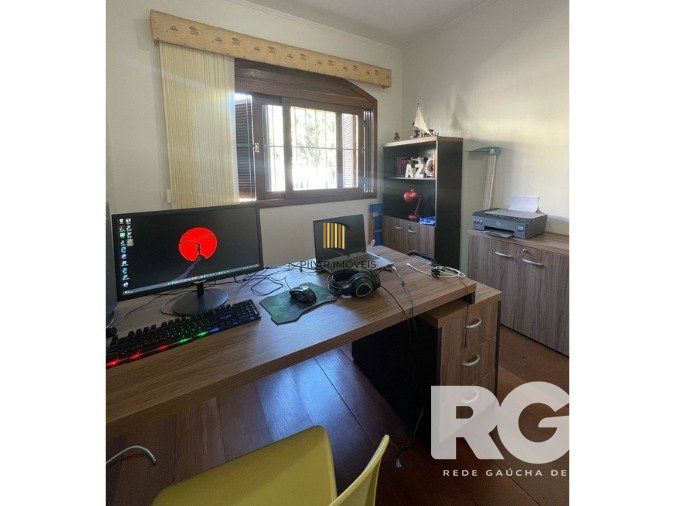 Casa 4 dormitórios no bairro Jardim Itu