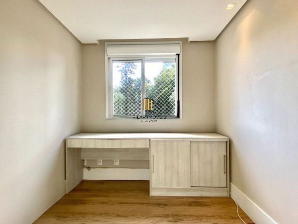Apartamento com3 dormitórios,1 suíte, semi mobiliado e com vaga