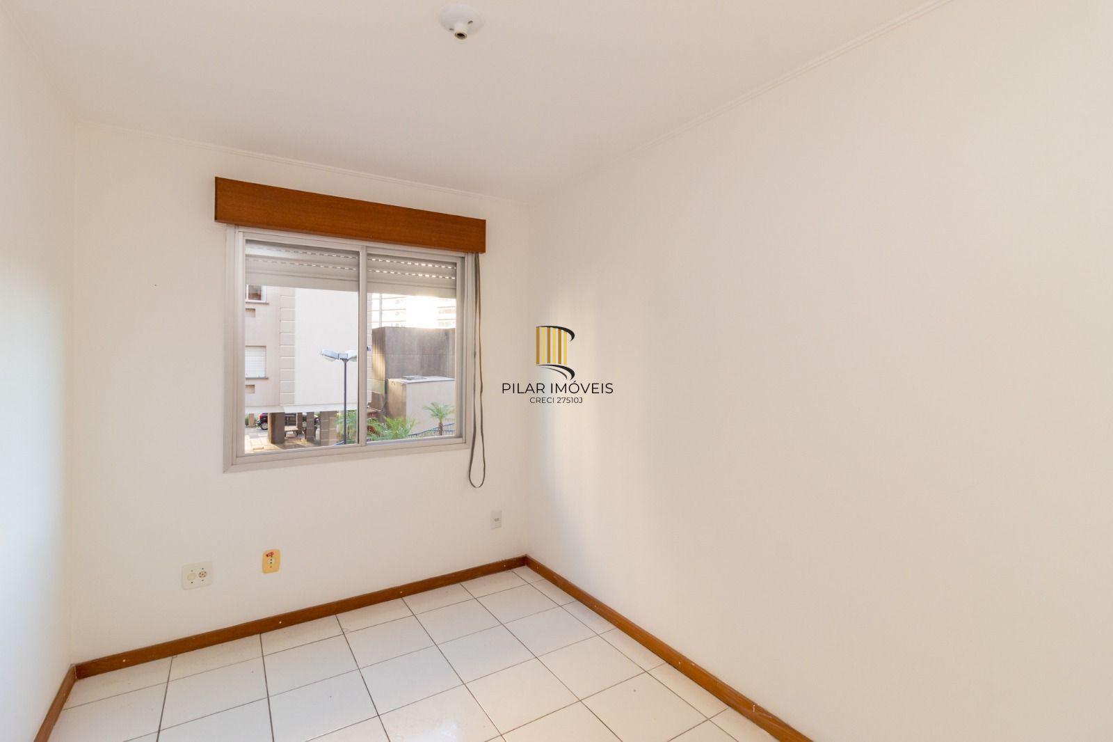 Apartamento 2 dormitórios com sacada e vaga no Jardim Lindoia
