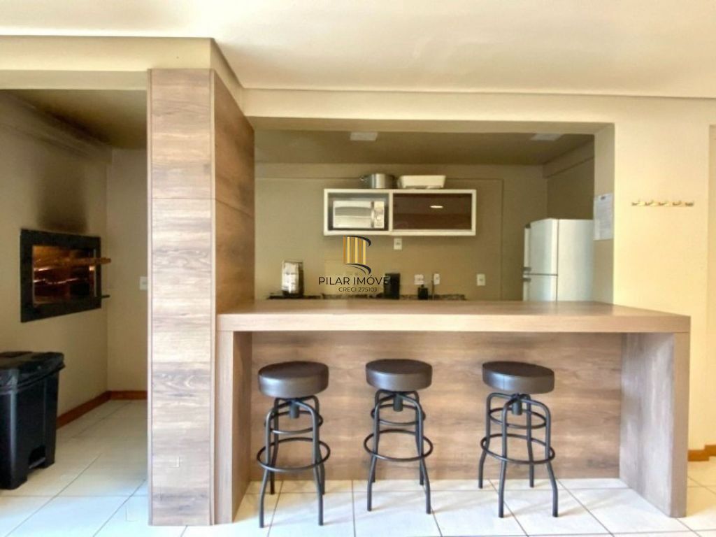 Apartamento com3 dormitórios,1 suíte, semi mobiliado e com vaga