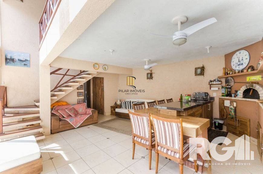 Casa 5 dormitórios no bairro Cristo Redentor