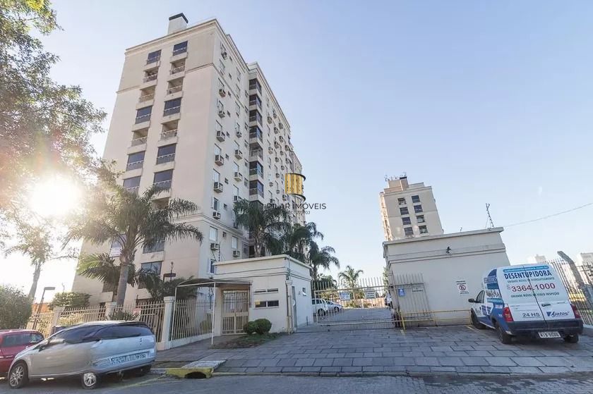 Apartamento com sacada e churrasqueira com 2 quartos e 52m²  privativos no Bairro Sarandi, Porto Alegre.