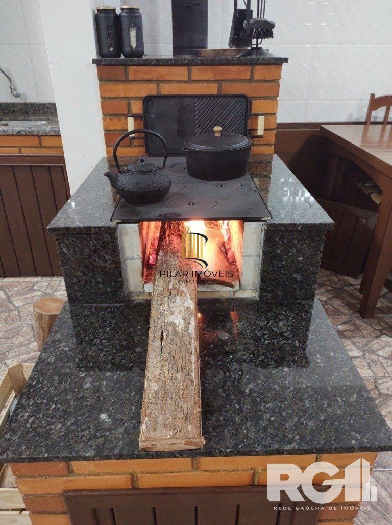 Casa 4 dormitórios no bairro Parque Santa Fé