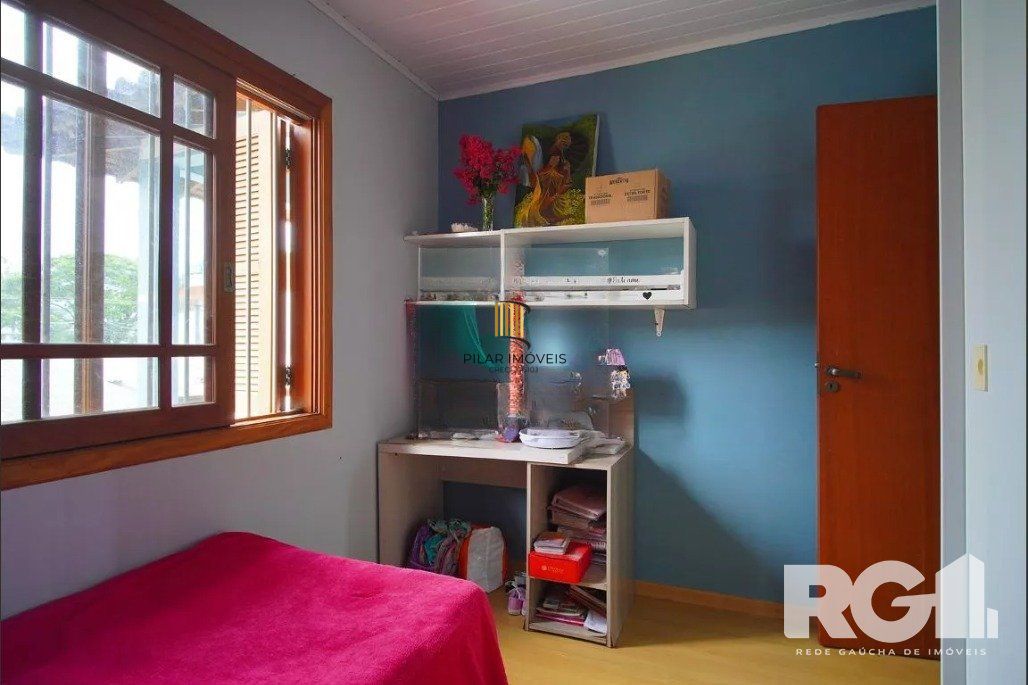 Casa 3 dormitórios no bairro Morro Santana