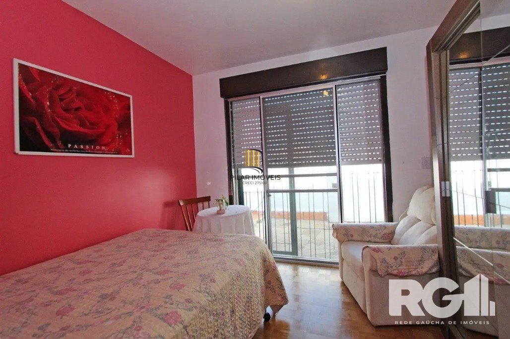 Casa 4 Dormitório(s) Bairro Jardim Sabará