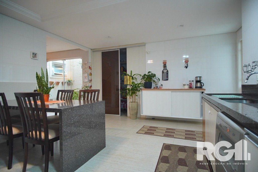 Casa 3 dormitórios no bairro Jardim Lindóia