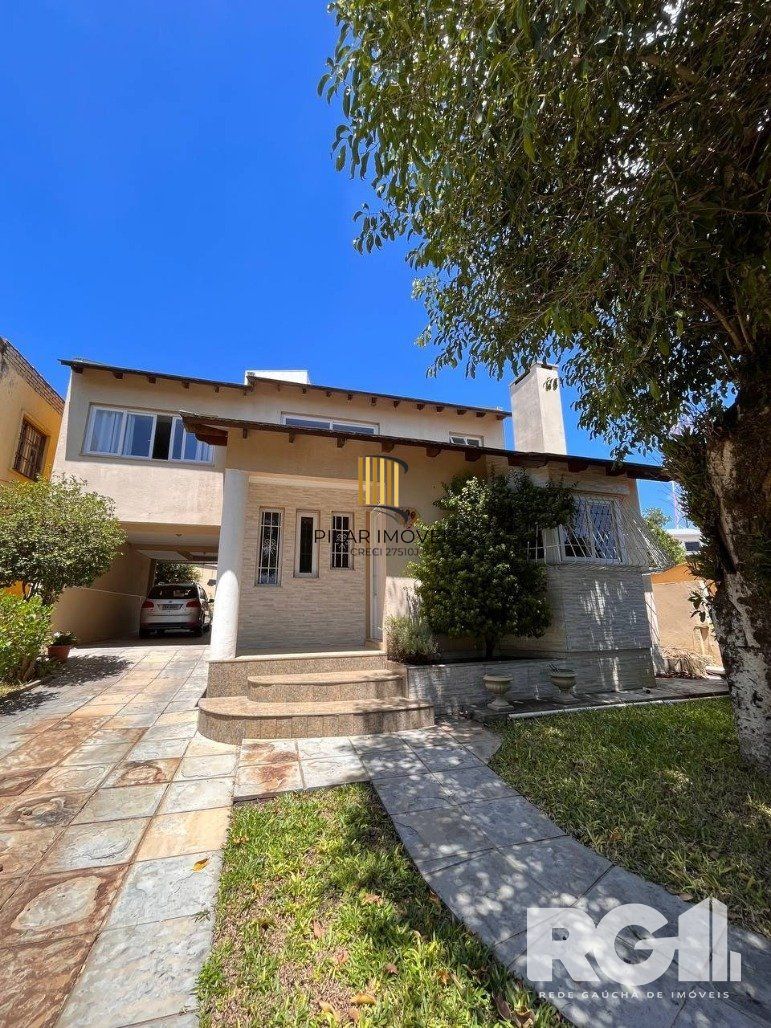 Casa 4 Dormitório(s) Bairro Centro