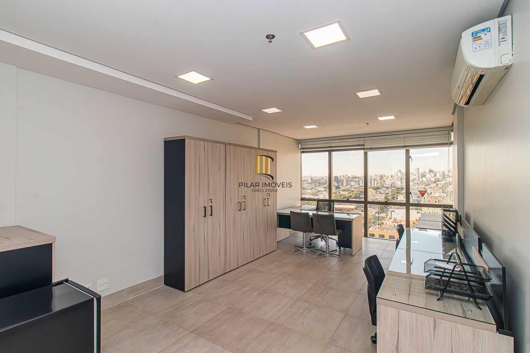 Sala Comercial mobiliada com 33m² - Fiateci Business