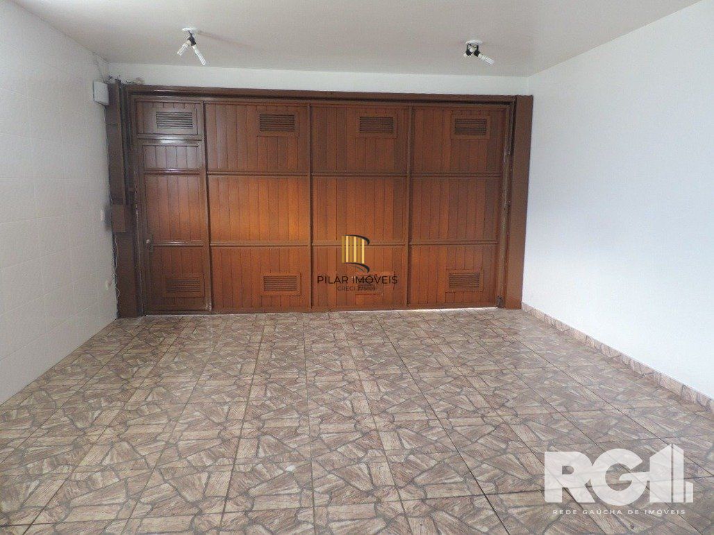 Casa 4 dormitórios no bairro Parque Santa Fé