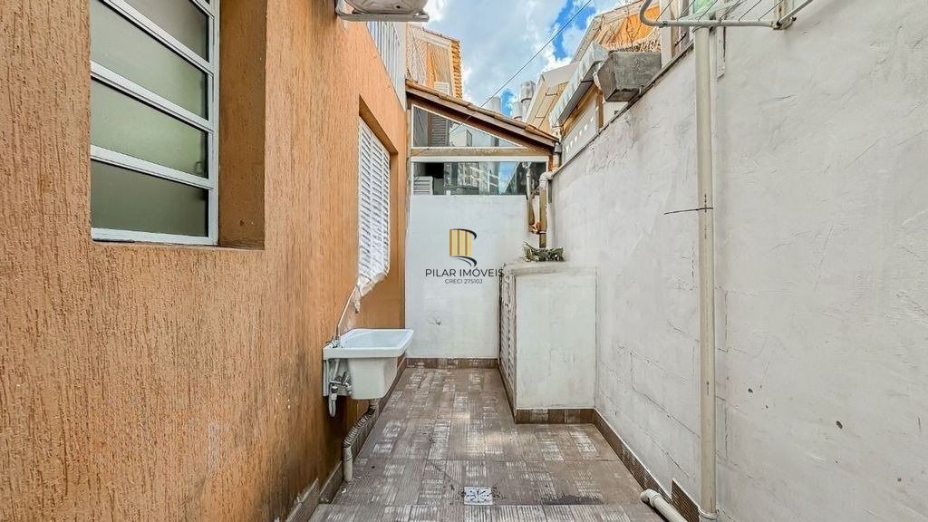 Casa de Condomínio 3 dormitórios no bairro Jardim Itu