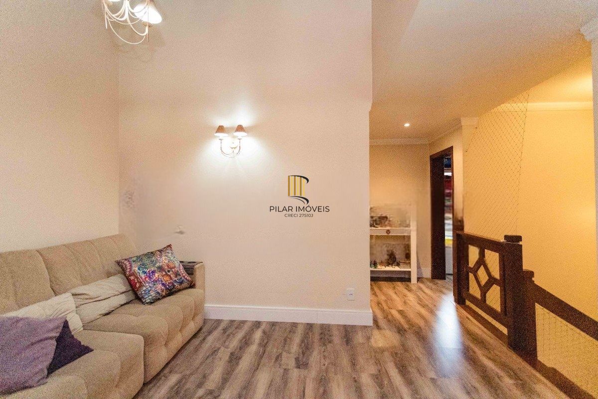 Casa semi-mobiliada com 3 suítes e amplo salão de festas no Cristo Redentor