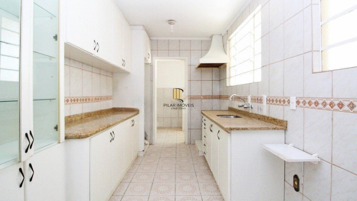 Casa com 4 dormitórios