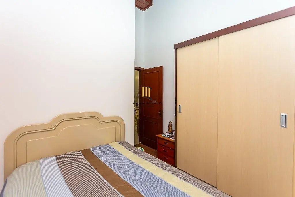 Casa espaçosa com 6 dormitórios e vista incrível no Cristo Redentor