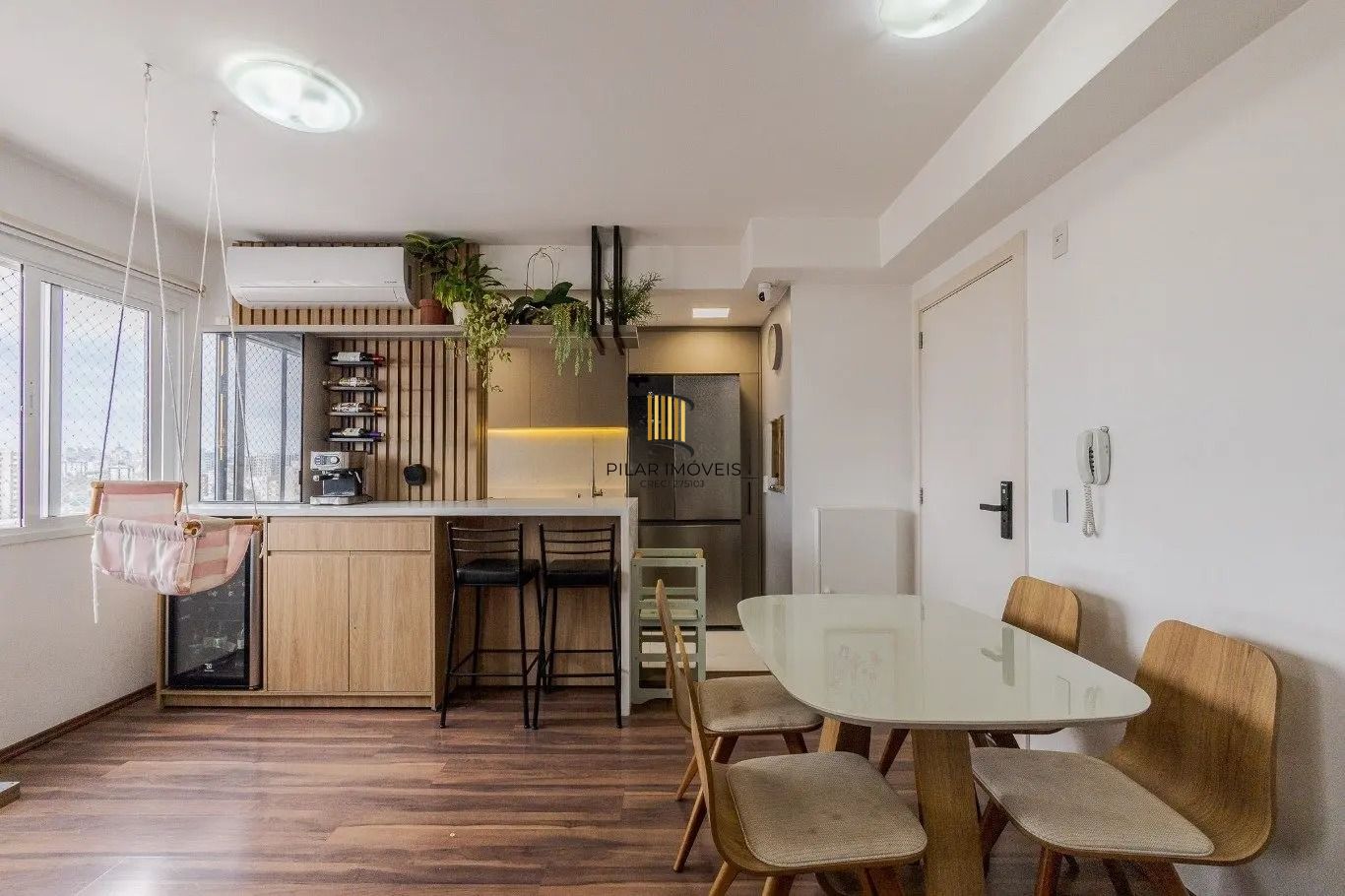 Apartamento mobiliado com 3 dormitórios panorâmica na Azenha em Porto Alegre