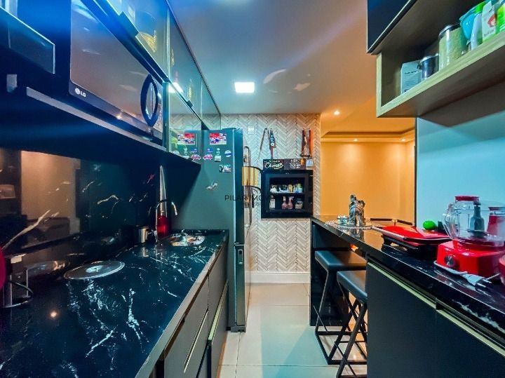 Apartamento semimobiliado, andar alto, com vista perene – Jardim Lindóia