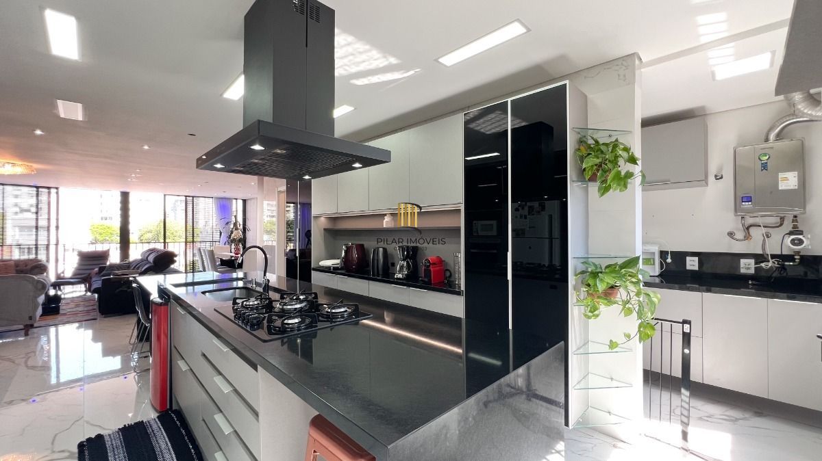 Apartamento de alto padrão com 3 suítes no Jardim Lindóia