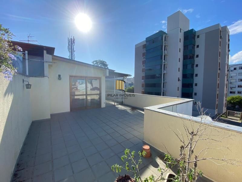 Cobertura reformada 2 dorm com vaga - Jardim São Pedro