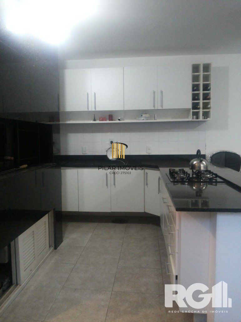 Casa 4 dormitórios no bairro Parque Santa Fé
