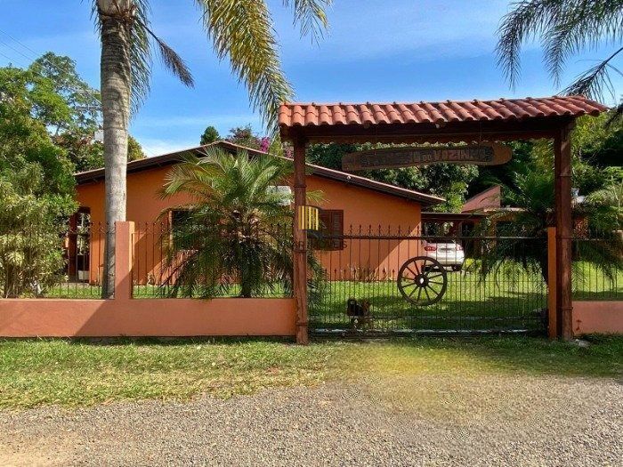 Casa 3 dormitórios no bairro Águas Claras