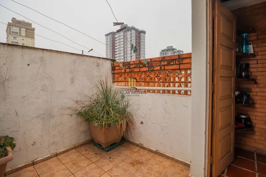 Cobertura com 3 Quartos e 3 banheiros 149 m² no Cristo Redentor