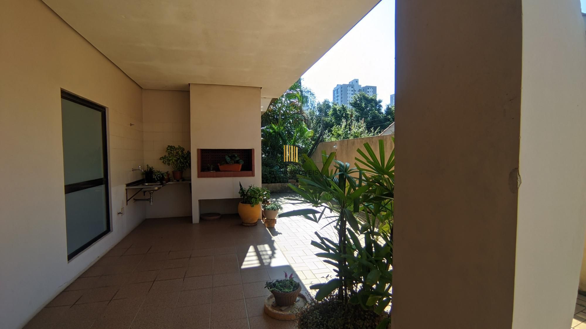 Cobertura com piscina 3 dorm, 2 vagas individuas, no bairro Petrópolis