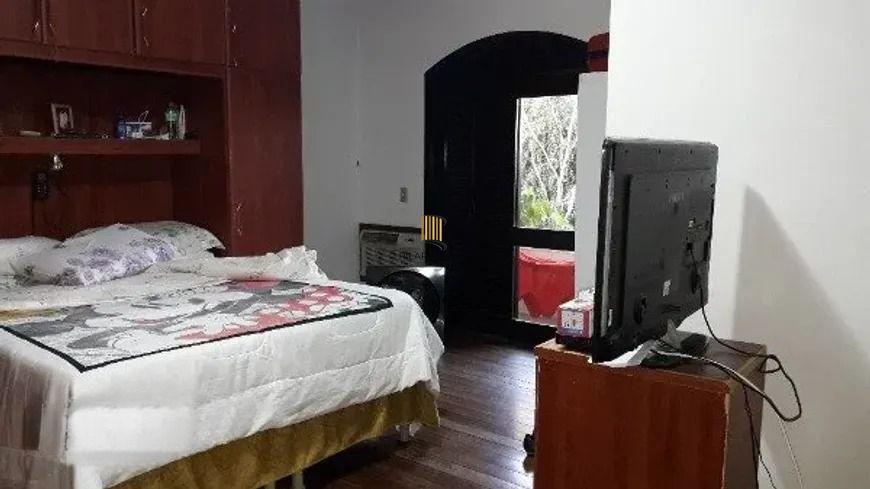 Casa 4 dormitórios no bairro Jardim Itu