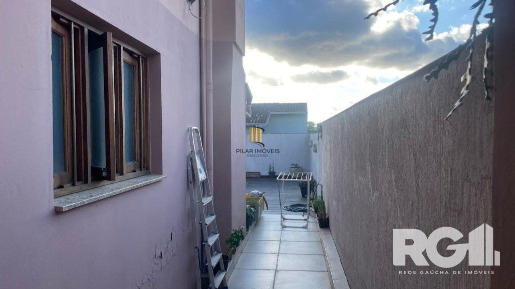Casa 4 dormitórios no bairro Jardim Sabará