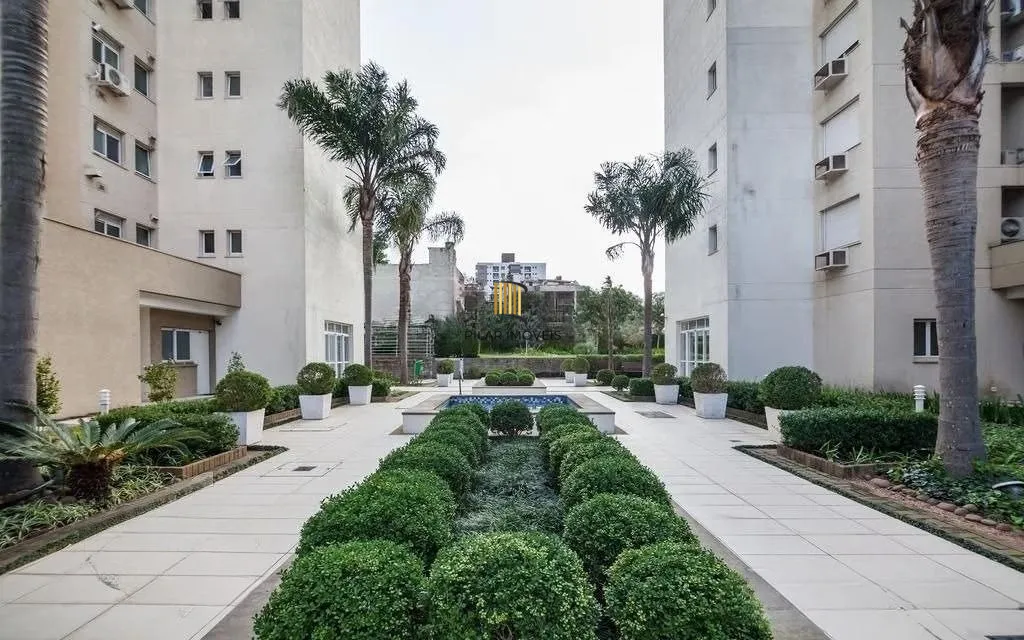 Apartamento 2 Dorm com Suíte, Sacada e Vaga