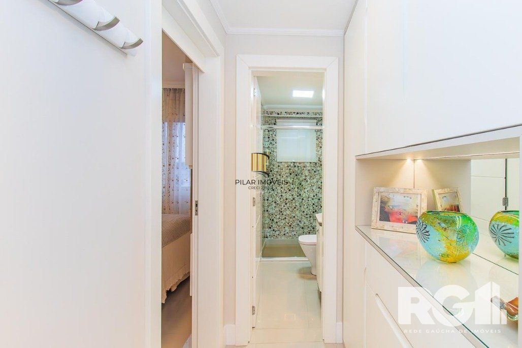 Apartamento 100% Mobiliado,  com 2 Quartos, vaga de garagem e elevador - Passo da Areia