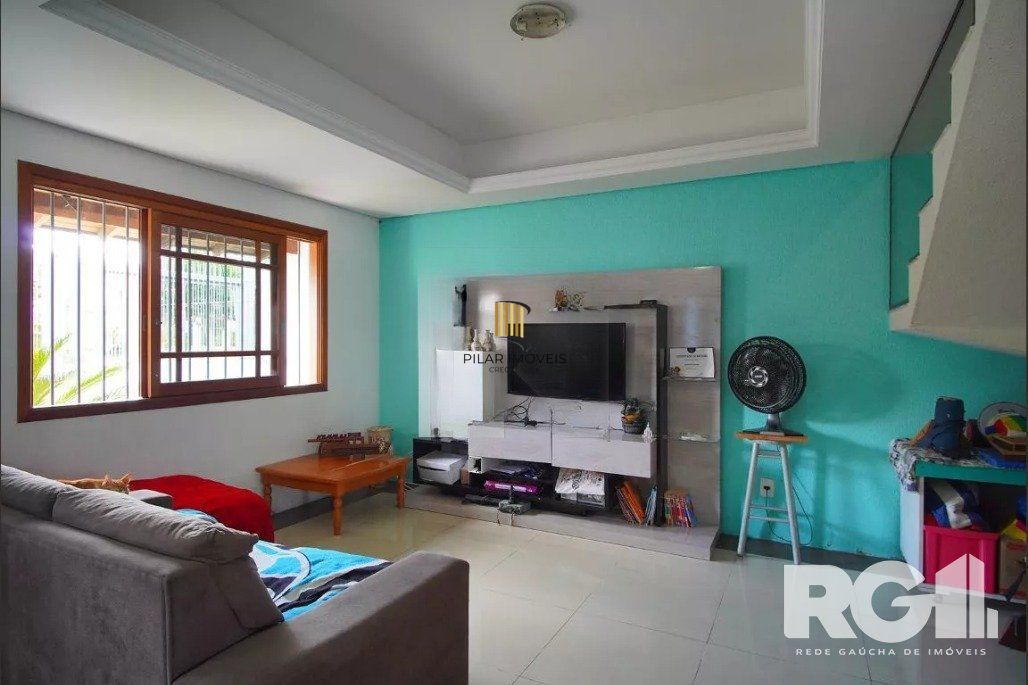 Casa 3 dormitórios no bairro Morro Santana