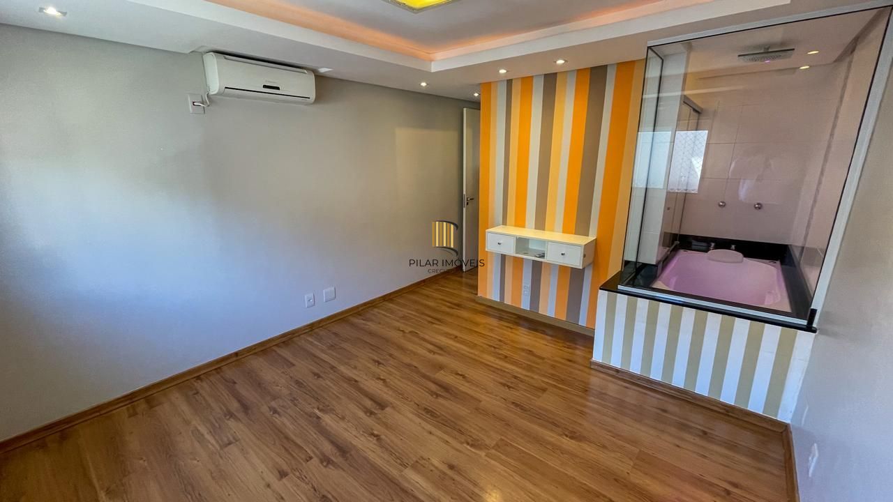 Casa em Condomínio 4 Dormitórios com Suíte no Lindoia - Porto Alegre