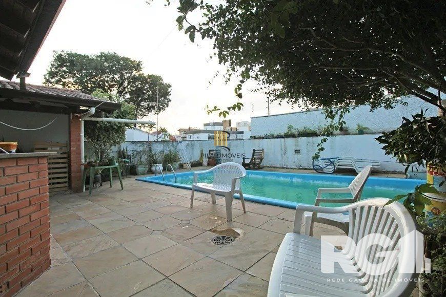Casa 3 dormitórios no bairro Vila Ipiranga