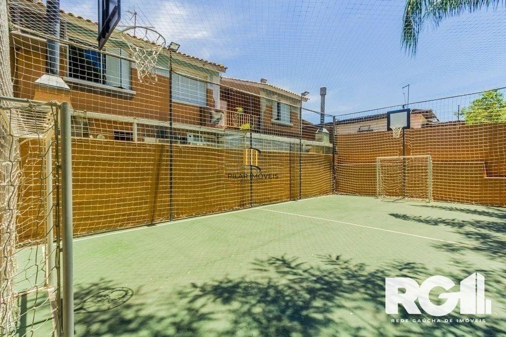 Casa de Condomínio 3 dormitórios no bairro Jardim Itu