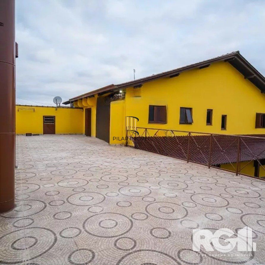 Casa 4 dormitórios no bairro Parque Santa Fé