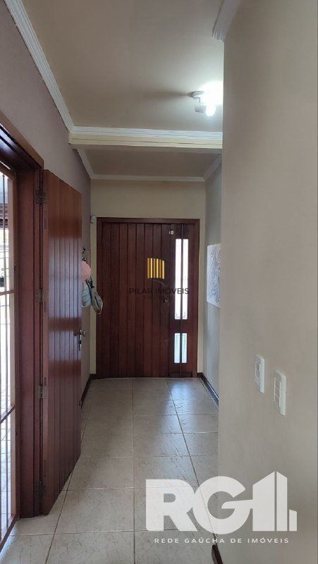 Casa com 3 dormitórios na Rua, Paulo Madureira Coelho, proximo ao novo Cesto, Morro Santana