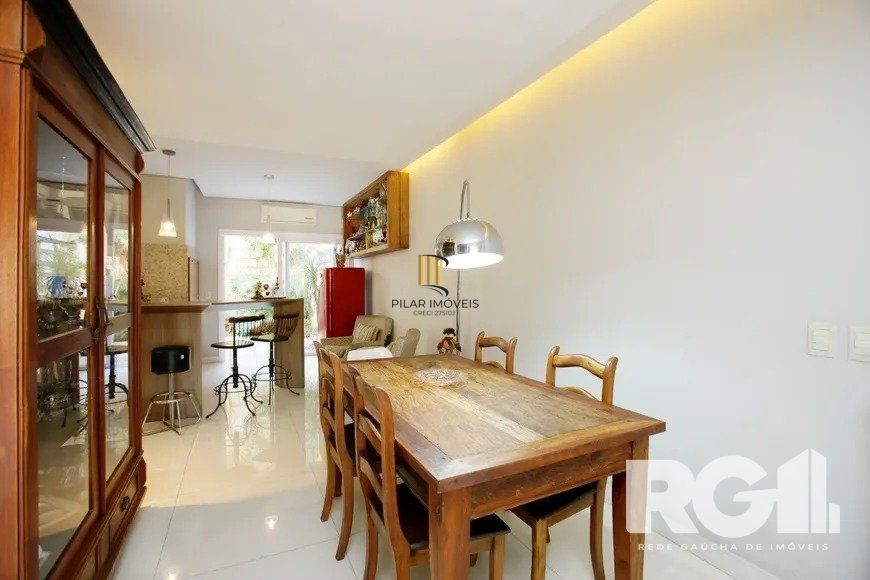 Casa 3 dormitórios no bairro Jardim Lindóia