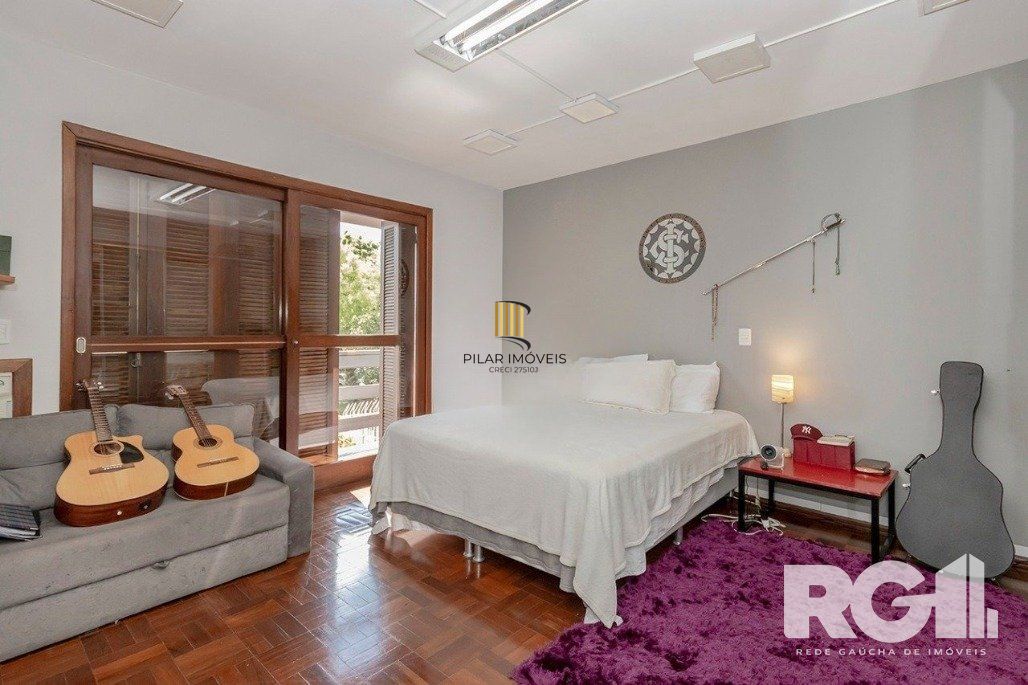 Casa 4 dormitórios no bairro Jardim Itu