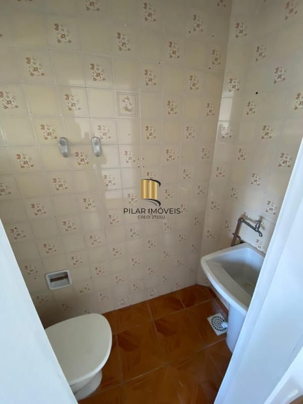 Cobertura reformada 2 dorm com vaga - Jardim São Pedro