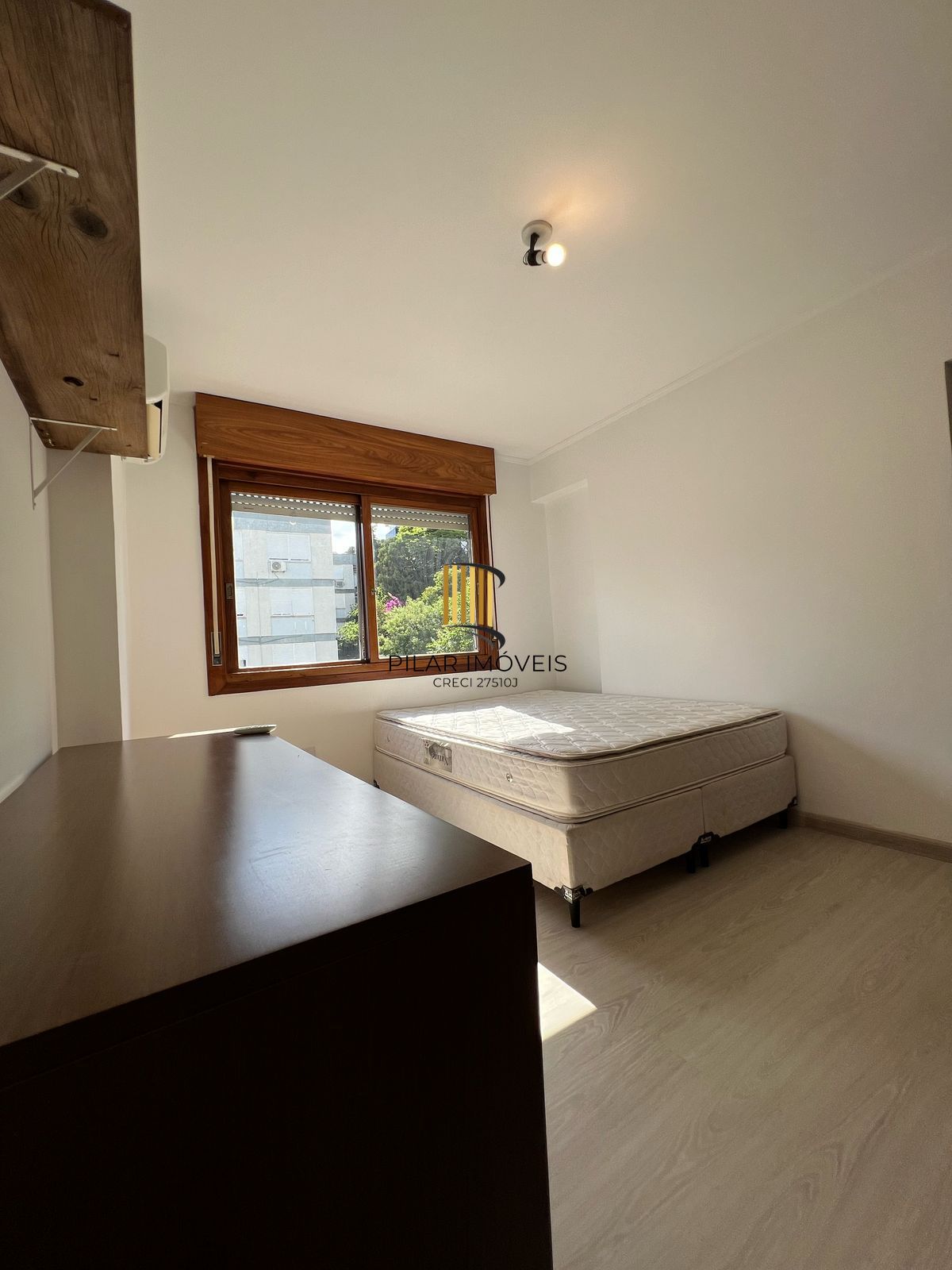 Apartamento para venda locado, 3 quartos, localizado na rua Vicente da Fontoura