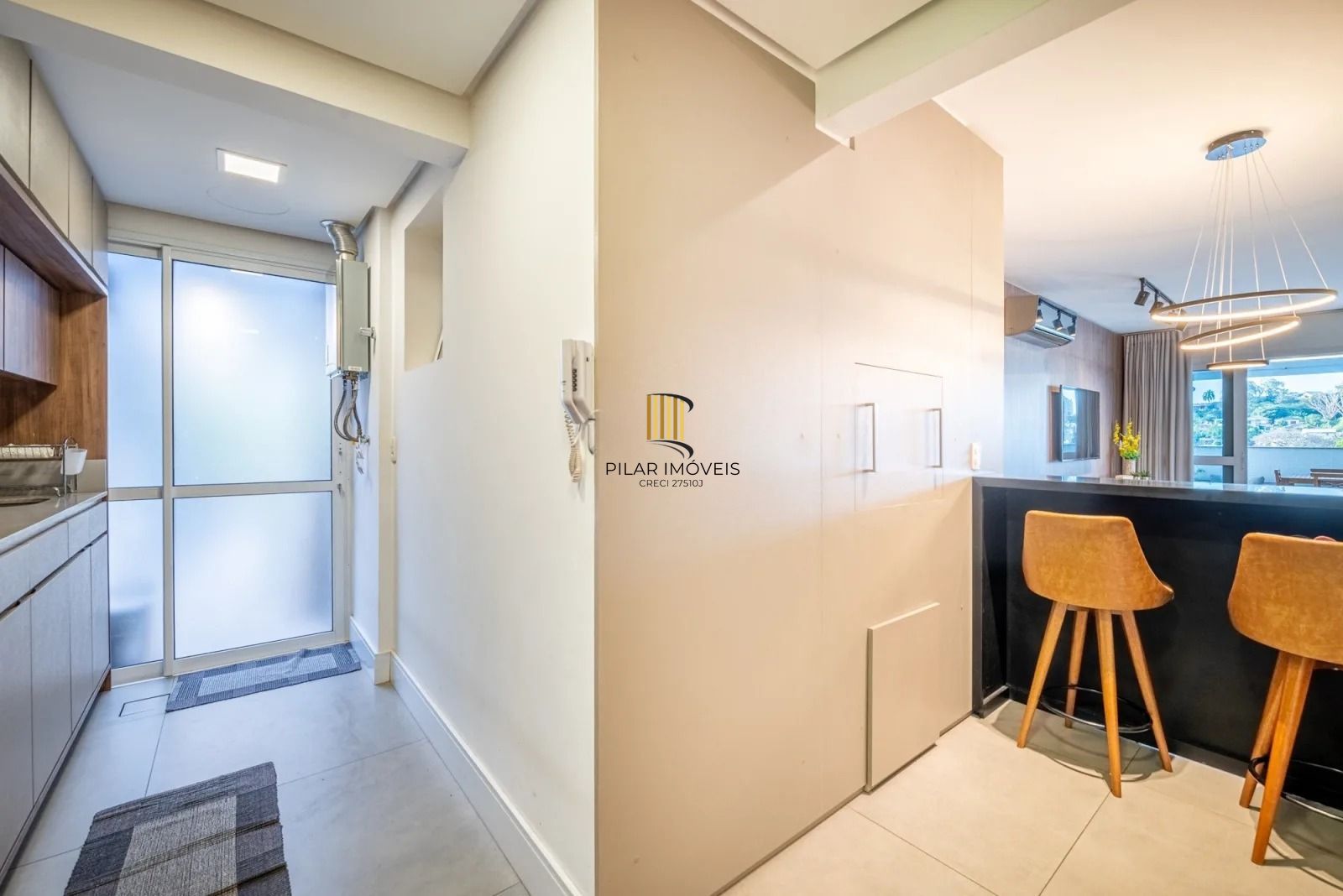Apartamento Garden com 178m², 3 quartos, 1 suíte, 2 vagas, no bairro Chácara Das Pedras